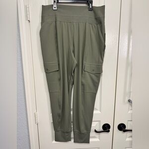 Athleta NWT Venice Cargo Jogger